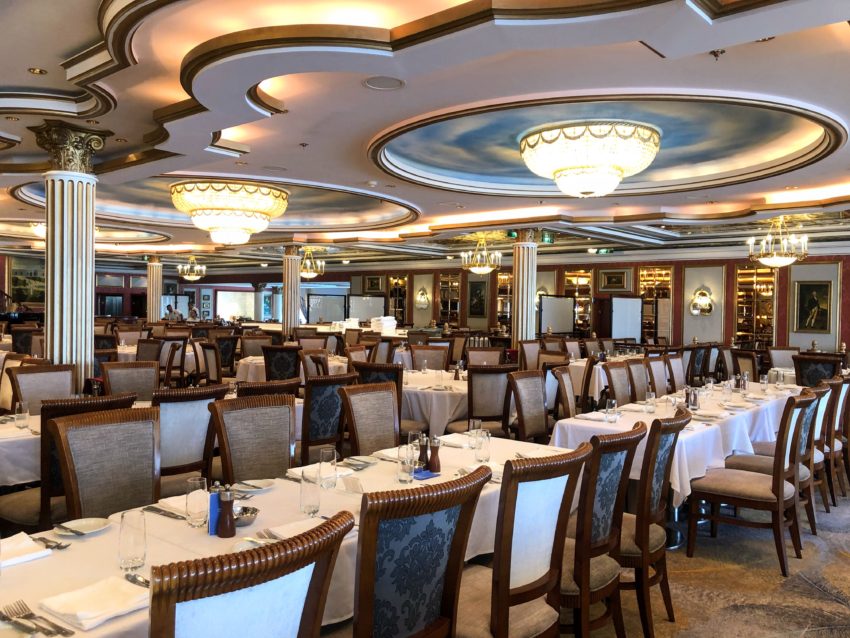 Norwegian Star Review: Main Dining Room 