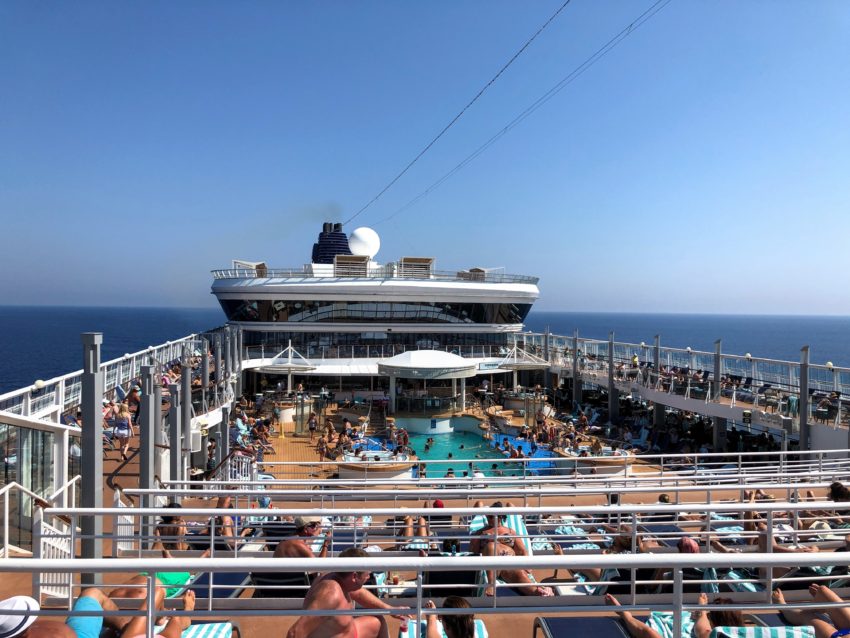 Norwegian Star review: Norwegian Star Pool Deck