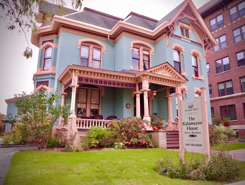 Kalamazoo House Bed and Breakfast in downtown Kalamazoo, Michigan