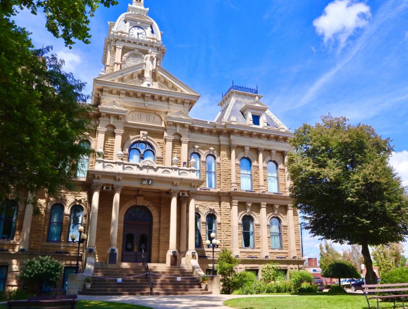 Downtown Cambridge Ohio Courthouse