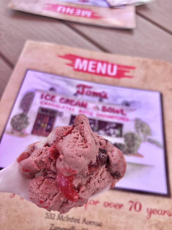 Toms Ice Cream Bowl Zanesville, Ohio