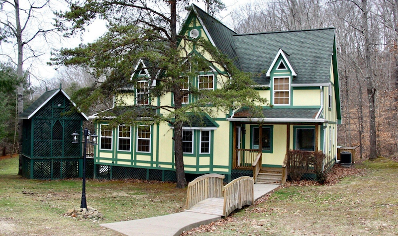 Gingerbread Haus Hocking Hills